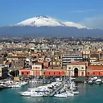 La Corte Di Aci