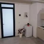 La Corte Di Aci Apartment *
