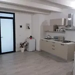 La Corte Di Aci *