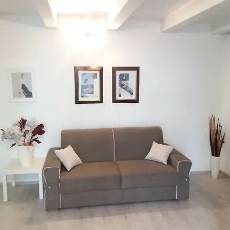 La Corte Di Aci
