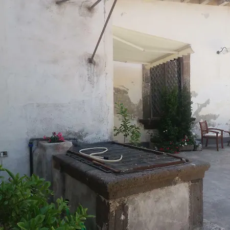 La Corte Di Aci 阿奇雷亚莱