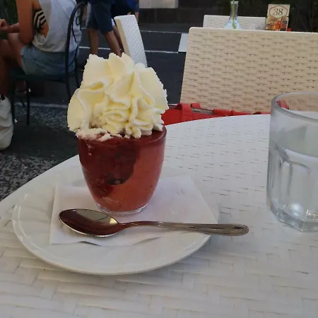 La Corte Di Aci * 阿奇雷亚莱