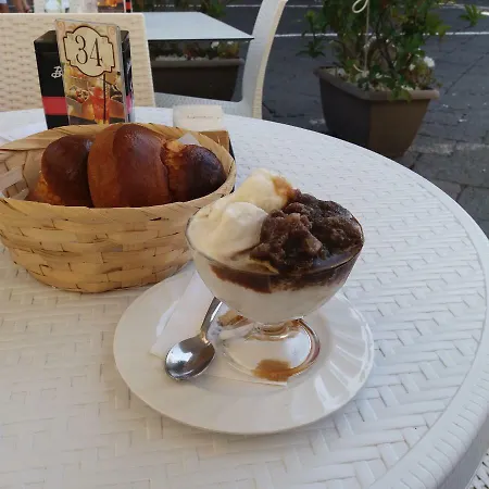 La Corte Di Aci Appartement *