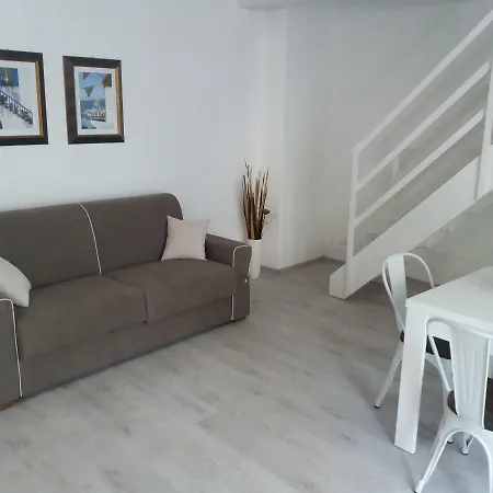 La Corte Di Aci * Ачиреале