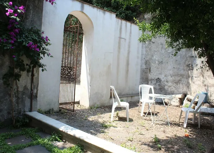 La Corte Di Aci * Acireale