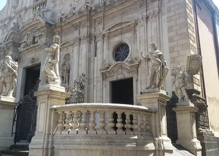 La Corte Di Aci *